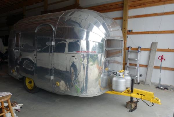 1951 Cruisette — Front Window Rebuild