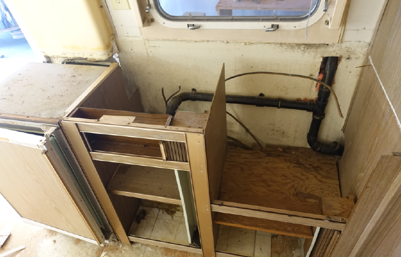 The previous owner was not a riveter — screws throughout where rivets should be.